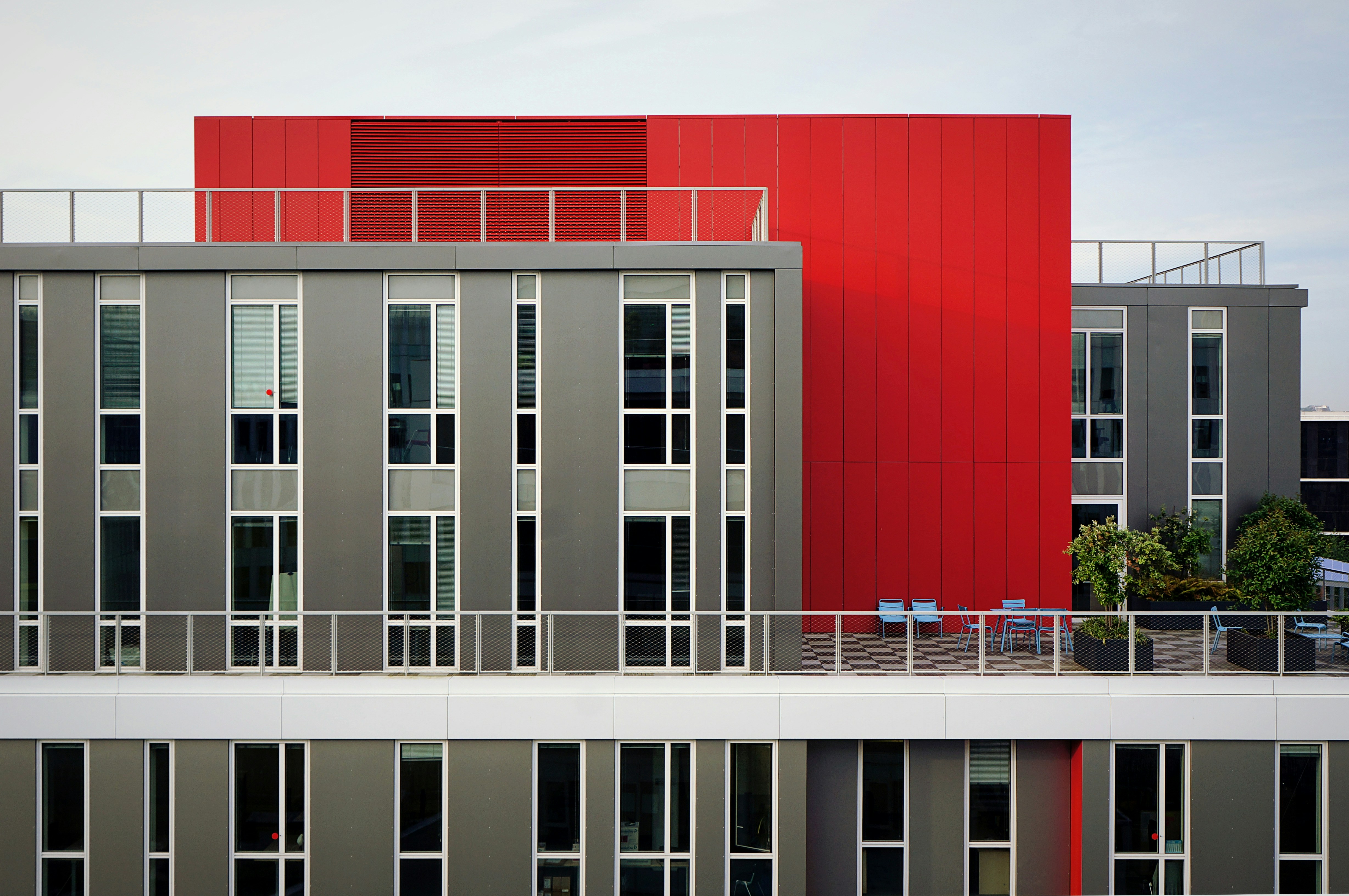 932 Building